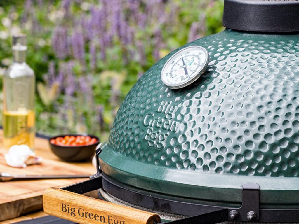 Bourbon-Sleeckx buiten meubelen, buiteninrichting, barbecue, big green egg