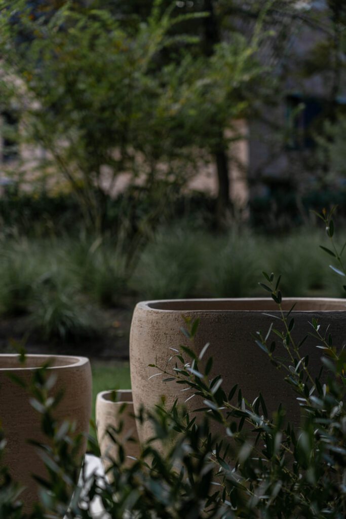 Buiteninrichting Halle-Zoersel – Project C, Bourbon-Sleeckx, Royal Botania, Tribù, Atelier Vierkant, Umbrosa, Vincent Sheppard, Limited Edition